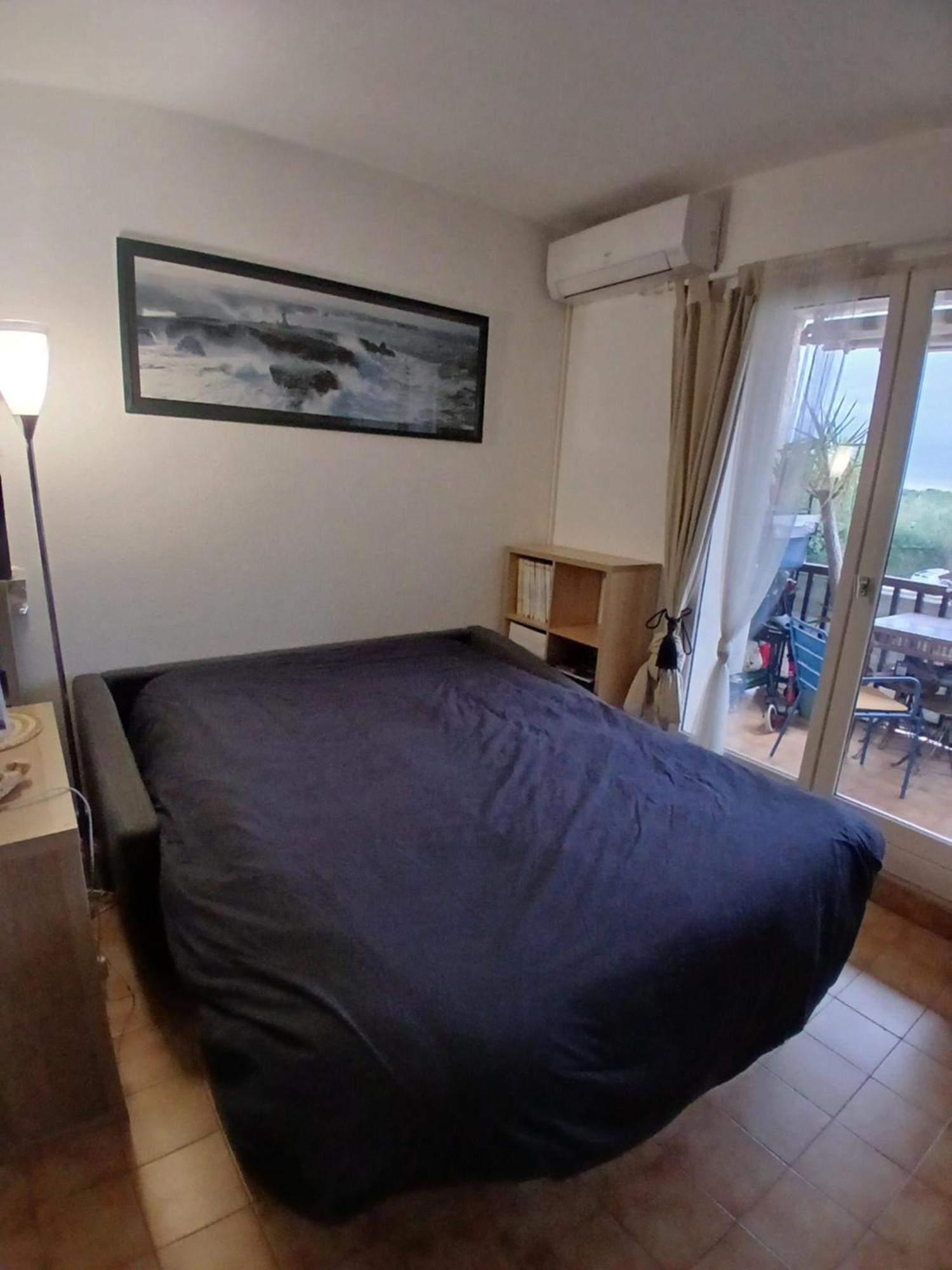 Sanary Les Gorguettes, Studio Avec Terrasse Vue Mer, A 10 Min A Pieds De La Plage Eksteriør billede